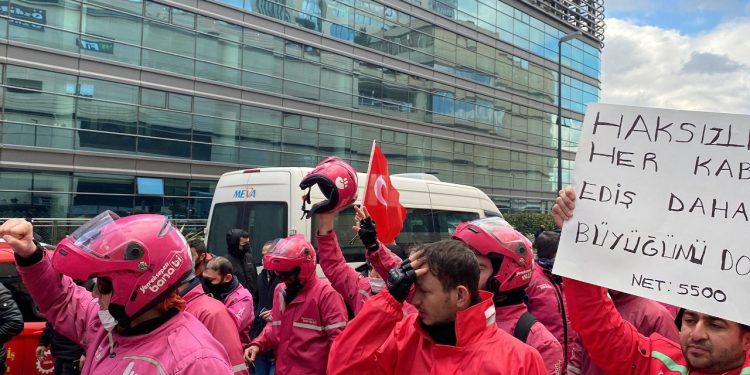 Yemeksepeti işçileri eylemde: Haklarımızı verin