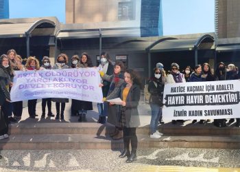 Adliye önünde kadınlardan iki ayrı protesto: Kararda imzası bulunan hâkimler objektif azmettirici