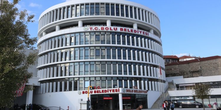 HDP sordu: Bolu Belediyesi’ndeki taciz iddialarından haberdar mısınız?