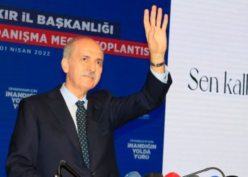 Numan Kurtulmuş: Anadili ana sütü kadar helaldir