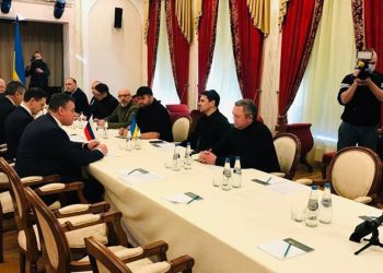 Rusya-Ukrayna heyetleri İstanbul’da: Taslak ateşkes metni tartışılıyor