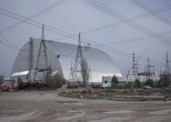 UAEA: Ukrayna’daki iki nükleer santraldan veri akışı kesildi