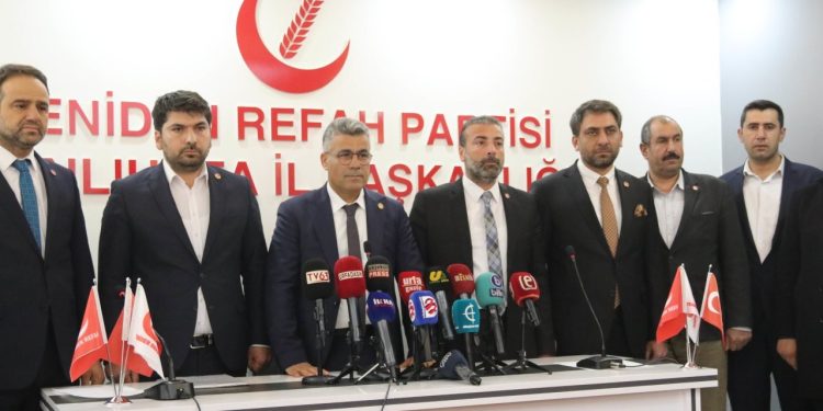 Yeniden Refah Partisi Urfa İl Yönetimi istifa etti: Bizi en çok derinden yaralayan Fatih Erbakan olmuştur