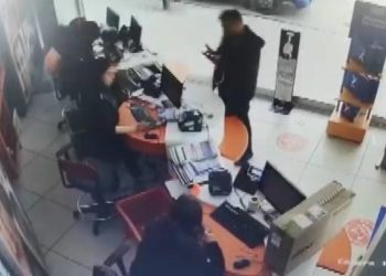 ‘100 bin liralık’ kargo teslimat kodu: Dolandırıldı