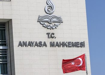 AYM ‘parmak izi ile mesai takibi’ni hak ihlali saydı