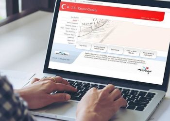 Bakanlıklarda çok sayıda müdür görevden alındı