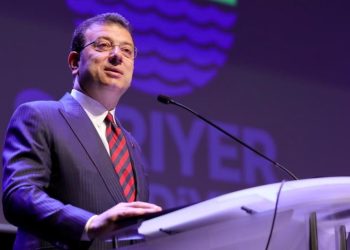 İmamoğlu’ndan gençlere: Olumsuzluklar çok yakında değişecek
