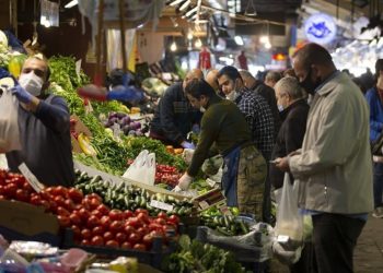 İzmir Pazarcılar Odası Başkanı: ‘Yoksulluk yok’ diyen akşam pazarlarına baksın