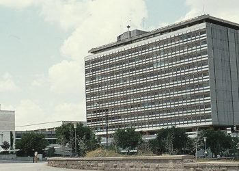 Mimarlar: Yıkım tehdidi altındaki DSİ binası acilen tescil edilmelidir