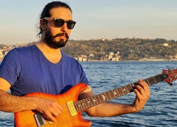 Müzisyen Cenk Şanlıoğlu’ndan single: Hummingbird