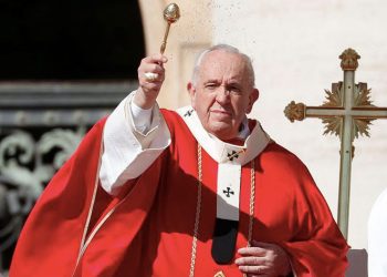 Papa Francesco kendisini Rusya yanlısı olmakla suçlayanlara ‘dışkı seviciler’ dedi