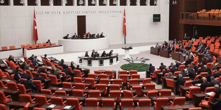 Altılı Masa’nın liste satrancı: Büyükşehirlerde ittifak yapılmayacak