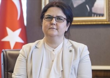 Bakan Yanık: Evde bakım yardımını hesaplara yatırmaya başladık