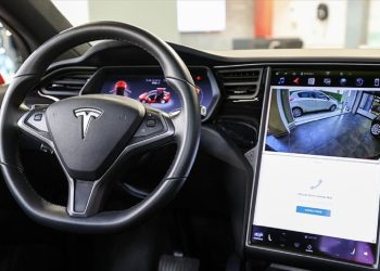 Tesla, rekor kâr elde etti