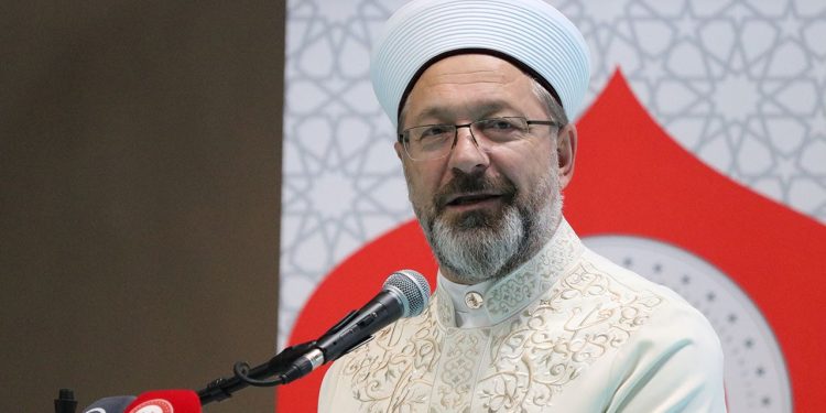 Ali Erbaş: Müslümanların kutsallarını hedef alan saldırılar farklı şekillerde devam ediyor
